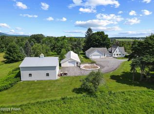 2669 Easton Tpke, Waymart, PA 18472