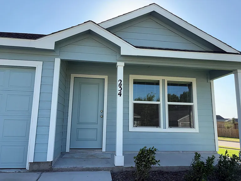 234 Hidden Meadows Dr — Photo 3
