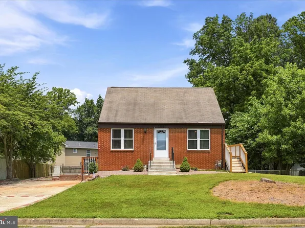 5388 Shamus Ct, Woodbridge, VA 22193