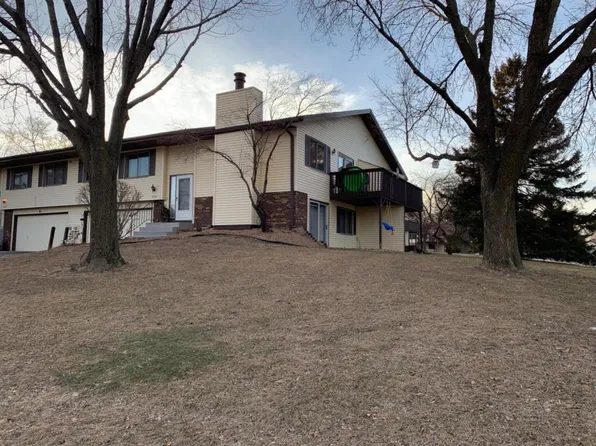 4341 Evergreen Dr, Vadnais Heights, MN 55127