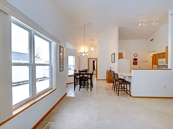 5th image of 2266 Brittany Blvd