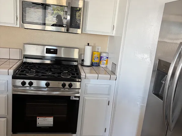 8948 Pecan Ave, Hesperia, CA 92345