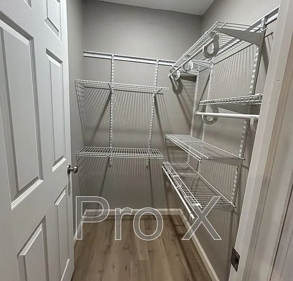 712 N Columbus St #A — Photo 8
