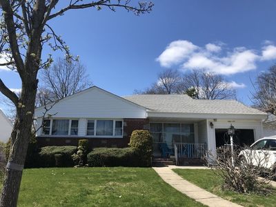 26607 69th Ave, Glen Oaks, NY, 11004