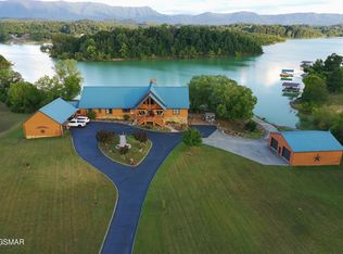 1929 Indian Creek Rd, Dandridge, TN 37725