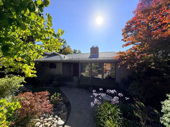 231 S Castanya Way, Portola Valley, CA 94028