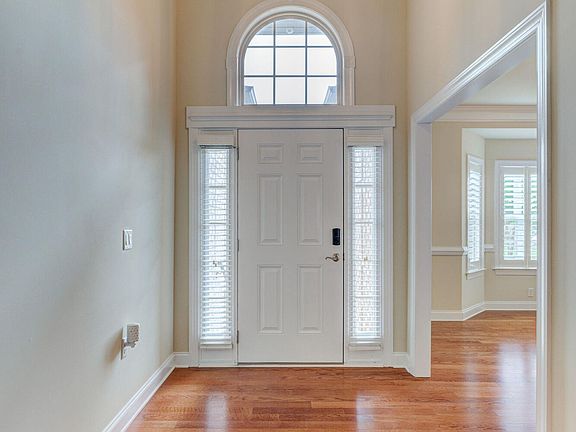 3rd image of 3280 Gardenwood Drive