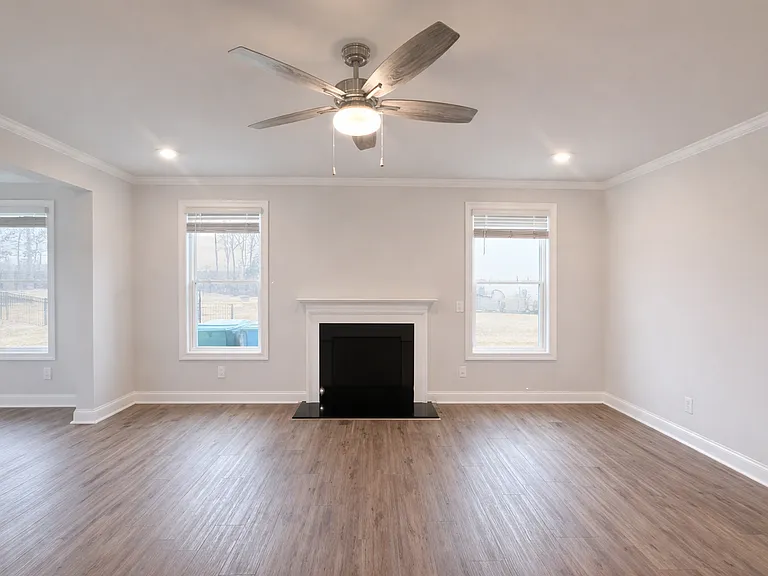 1211 Ashe Meadow Dr — Photo 6
