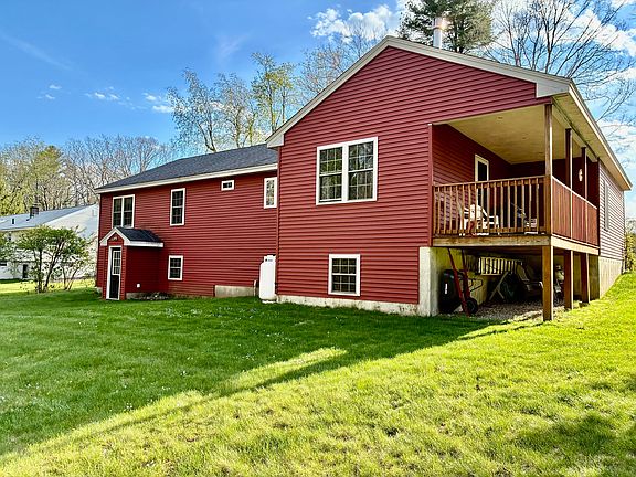 3rd image of 476 Wachusett St