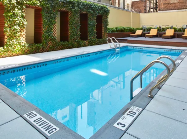 133 West 22nd Street image 9 of 12