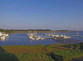 100 Marina Dr #B14, Saint Simons Island, GA 31522