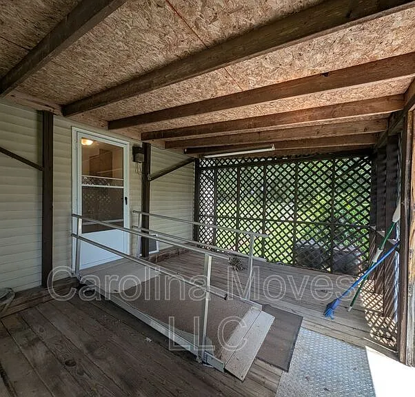 220 Farrs Rd — Photo 14