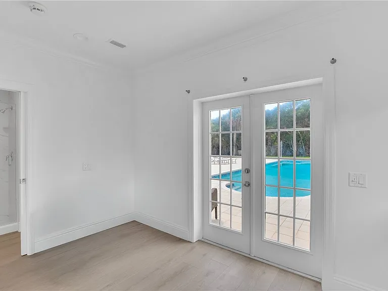 1916 Ocean Dr — Photo 31