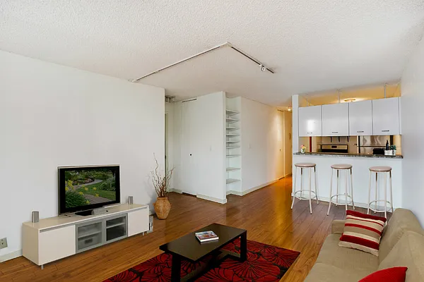 Rented by Level Group | media 19