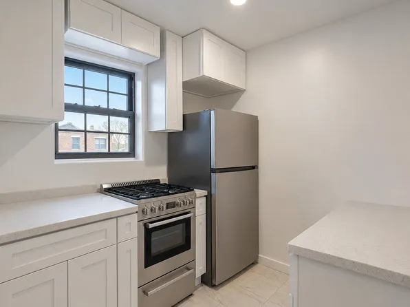 32-80 34th Street image 1 of 11