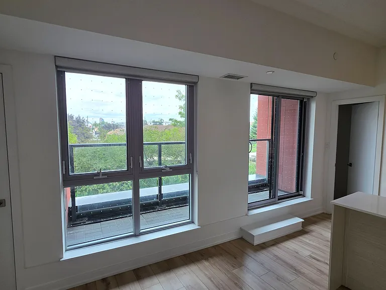 2433 Dufferin St #208 — Photo 35