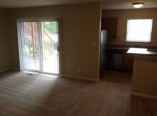 1420 Skyridge Dr APT C, Crystal Lake, IL 60014