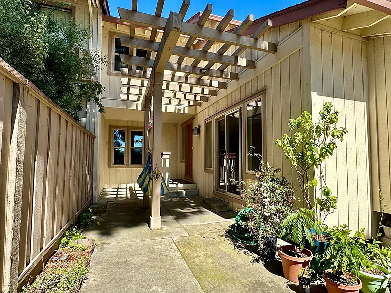 38486 Redwood Ter — Photo 4