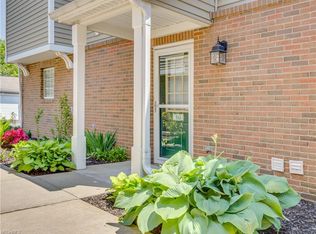 3302 Lenox Village Dr UNIT 113, Fairlawn, OH 44333