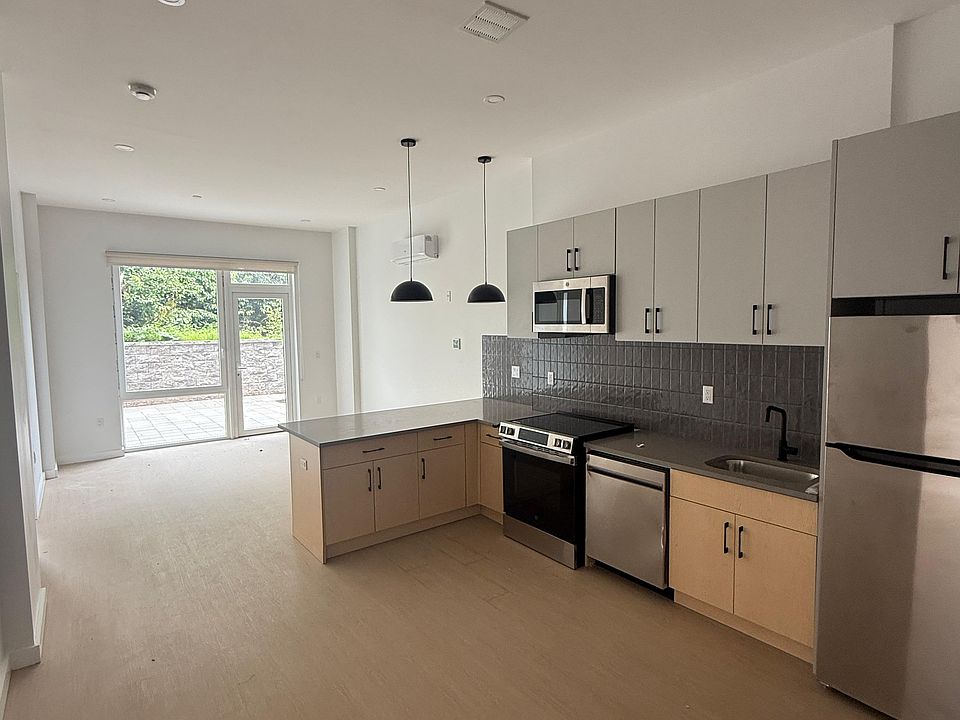 1st image of 74 Webster St #2A