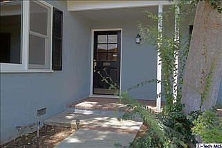 3rd image of 1383 N Roosevelt Ave