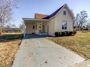 508 S Webster St, Taylorville, IL