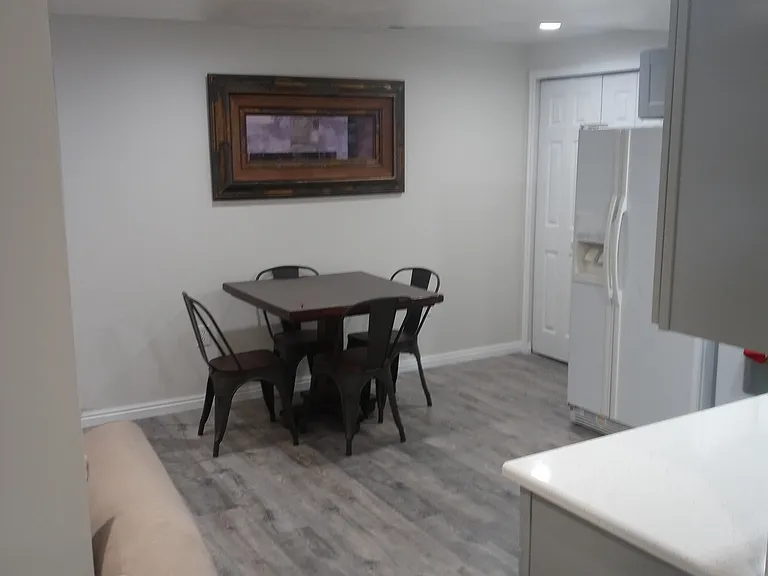 8909 Saddleback Rd — Photo 12