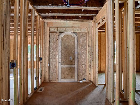 4th image of 3128 Carillon Way
