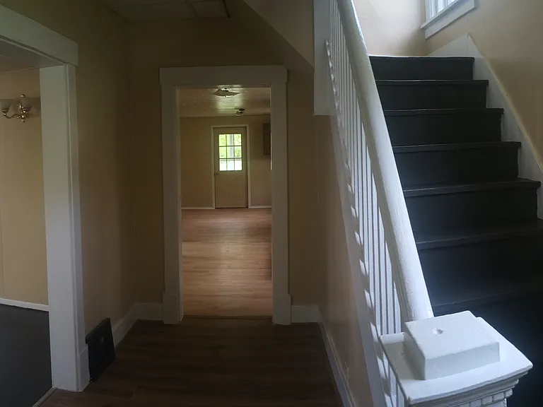 439 Ellsworth St — Photo 2