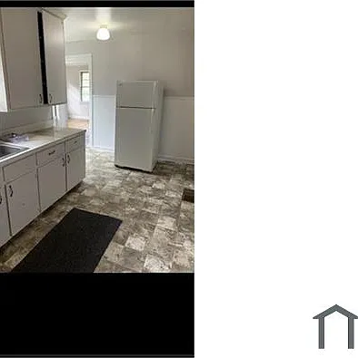 3 bed, 1650 sqft, $1,200 — Photo 2