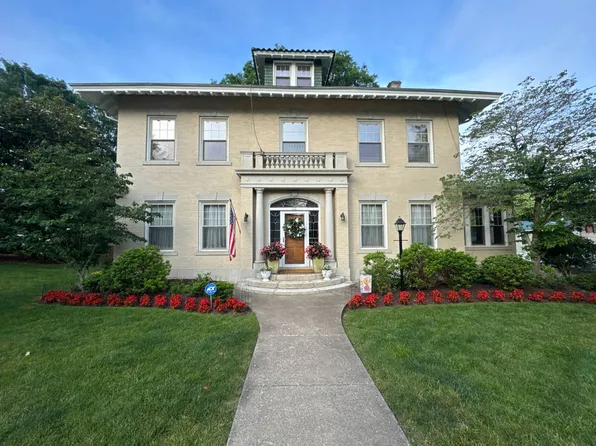 246 E 1st St, Weston, WV 26452