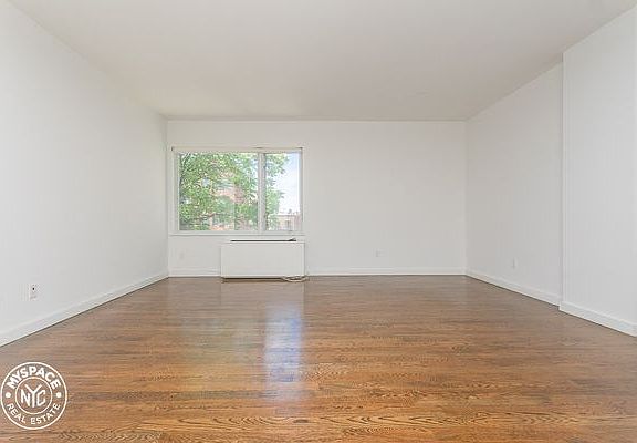 3rd image of 1209 Dekalb Ave #964