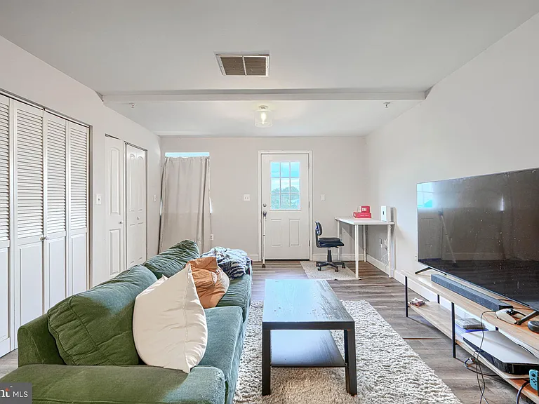 1729 Guilford Ave #3 — Photo 2