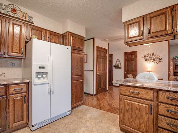 5th image of 308 N 17th Ct