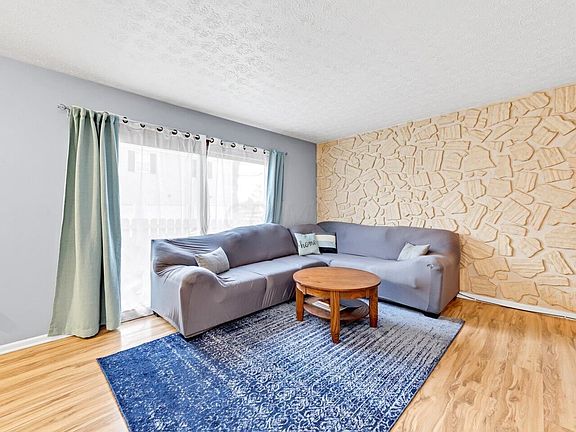 5th image of 2631 Home Acre Dr #19