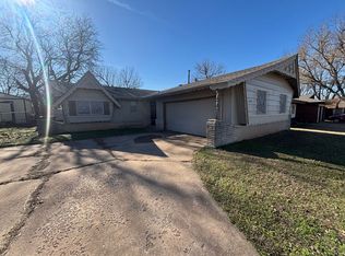 3304 Longridge Rd, Del City, OK 73115