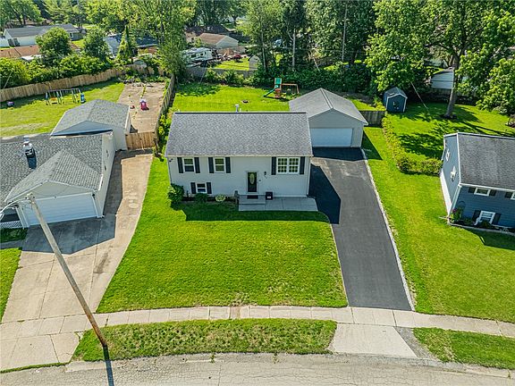 5th image of 963 Weinland St