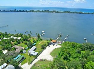 131 Bayview Dr, Osprey, FL 34229