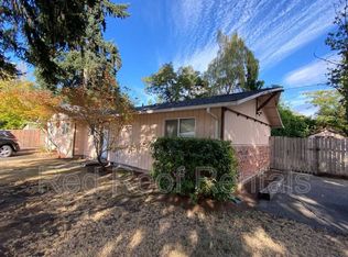 5709 64th St W, University Place, WA 98467