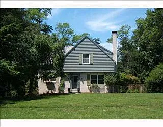 4489 Birchwood Ln photo 1