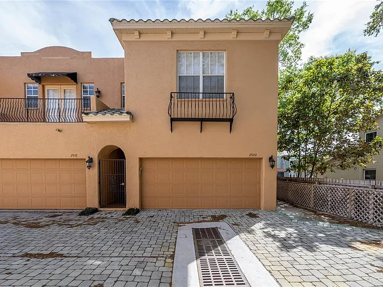 2920-2 Hansen Manor Ln — Photo 1