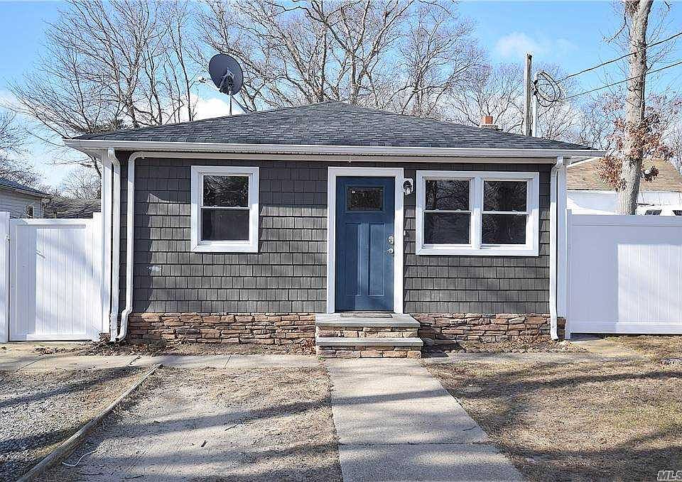 1st image of 16 Flower Ave