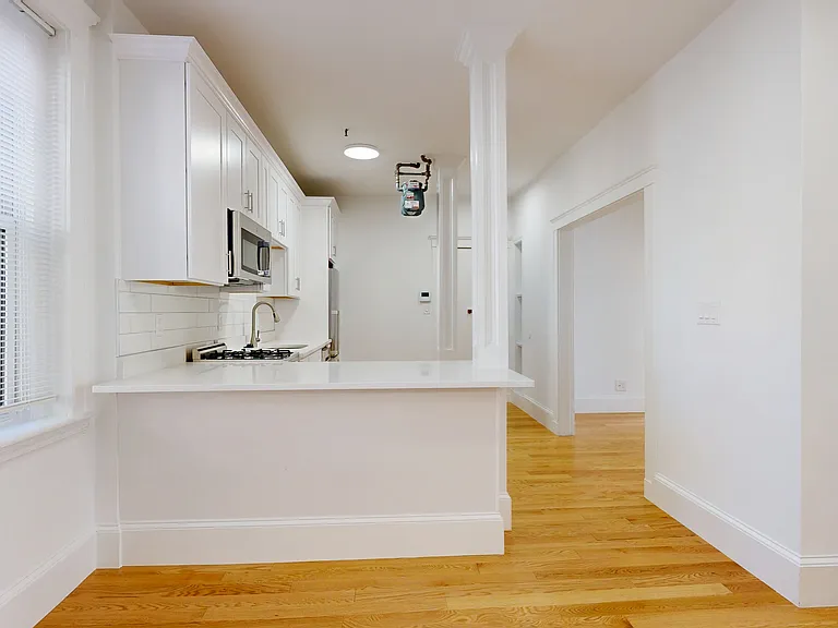 151 Park Dr #5 — Photo 5