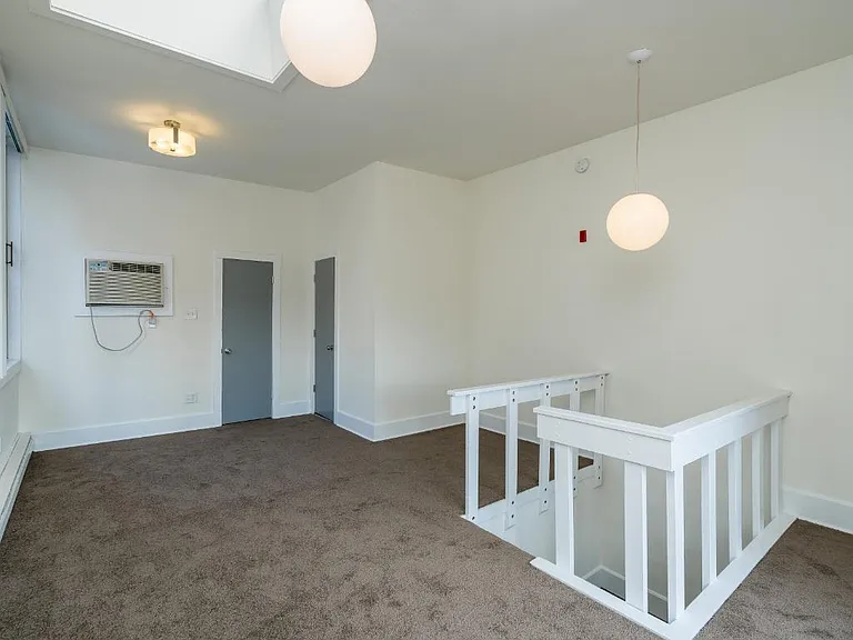 338 S 15th St #3 — Photo 13