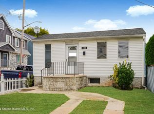 169 Taylor St, Staten Island, NY 10310