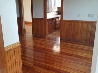 9 Middle St, West Warwick, RI 02893