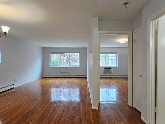 5th image of 20-01 Hazen St #3