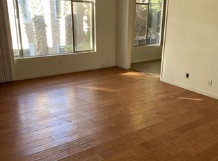 11747 Dorothy St #8, Los Angeles, CA 90049