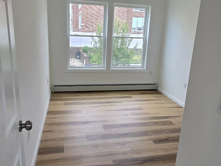 151 Nagle St #1 — Photo 8