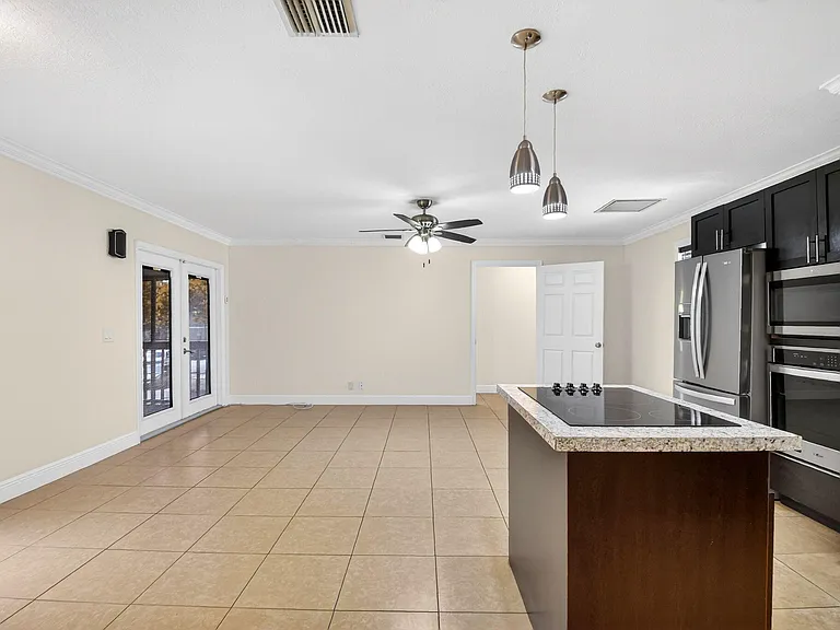 18 Crossings Cir #F — Photo 13